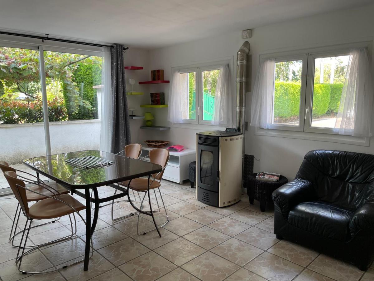Agréable maison entre Zoo et Châteaux Le Controis-en-Sologne Exterior foto